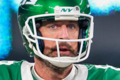 Aaron Rodgers Spotted Meeting With NFL Team At Team Facility As Four-Time MVP Nears Final Decision On 2025 Future