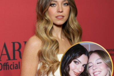 In a photo with a former SI swimsuit model, Sydney Sweeney looks stunning.