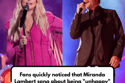 Fans quickly noticed that Miranda Lambert sang about being “unhappy” with her ex-husband Blake Shelton.