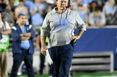 Sideline Cameras Capture Bizarre and Alarming Moment with Bill Belichick During UNC’s Blowout Debut Against TCU – Fans Should Be Concerned
