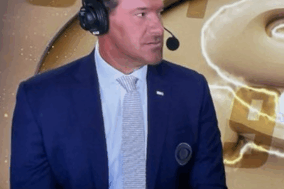Tony Romo’s broadcasting flaw was so glaring, fans are saying it’s time for him to be benched. What he did during the 49ers-Buccaneers game has the entire NFL world talking.