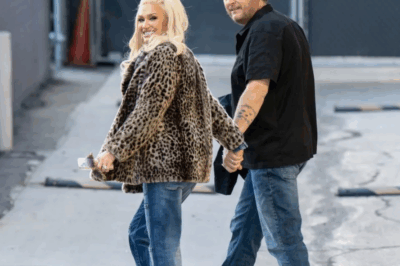 Putting an end to divorce rumors, Gwen Stefani and Blake Shelton’s holiday plans are revealed.