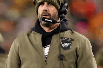 VIDEO:  A viral video breakdown reveals the moment Jalen Hurts and AJ Brown completely IGNORED Nick Sirianni and called their own play on a critical 4th down. You have to see the evidence.