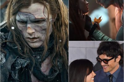 “Jacob Elordi and Mia Goth were banned by Del Toro from meeting or touching before filming the prison scene.” Del Toro said it was the moment when the monster first encounters a human, so they had to remain completely unfamiliar. The result: when the dungeon door opened, a strange current sparked between them, leaving the entire crew frozen. After the first take, Jacob turned to Mia and said one single sentence—right after that, the crew confirmed there was definitely something unusual between them
