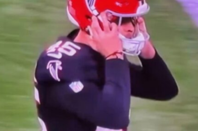 VIDEO: Kicker’s Pre-Game Ritual Was A Secret Cry For Help — What He Did Before Game-Winner On MNF Will Stun You