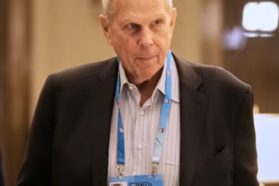 The Epstein list just dropped bombshell names—at least 4 NFL team owners have been exposed. The league’s elite inner circle is now at the center of the scandal.