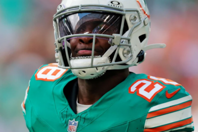 It’s over. The Dolphins’ backfield just EXPLODED. My source is confirming that De’Von Achane has played his last snap in Miami—and a trade is already in the works.