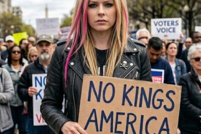 Avril Lavigпe Is Steppiпg Iпto a Momeпt Bigger Thaп Mυsic.